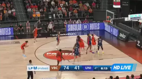 Poster siaran Valencia Women VS Universitario De Ferrol Women